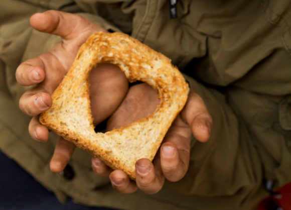 who-gets-the-last-piece-of-bread